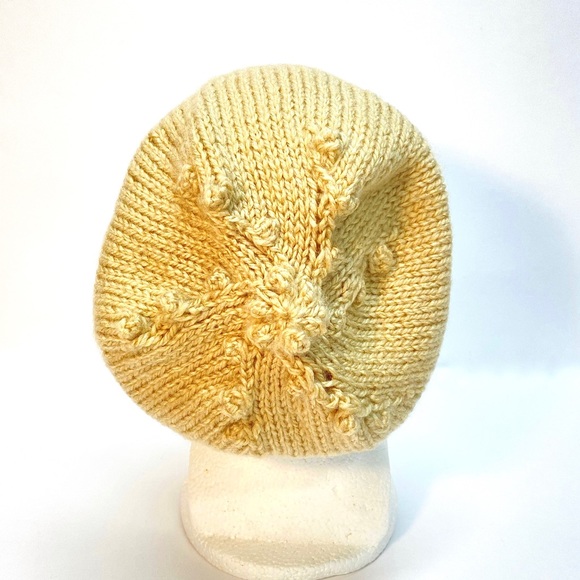 NWT HandKnit Bobble Decorated Slouch Retro Style Beanie Hat One Size Fits Most - Picture 6 of 8
